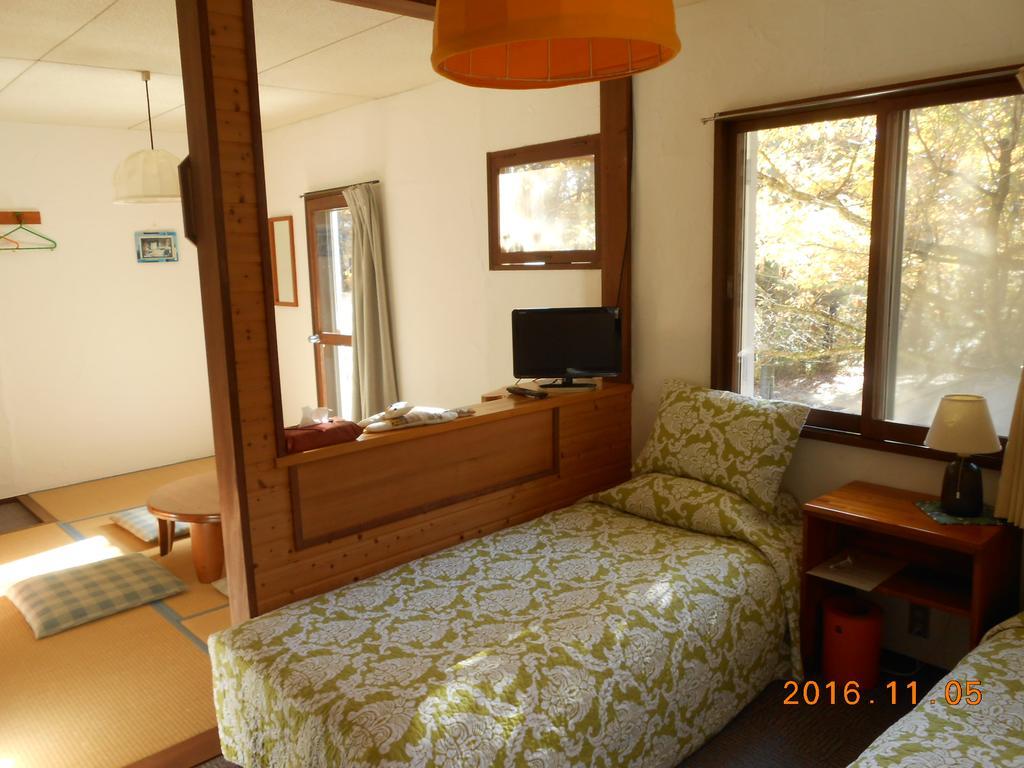 Pension Nugget Inn Hakuba Dış mekan fotoğraf